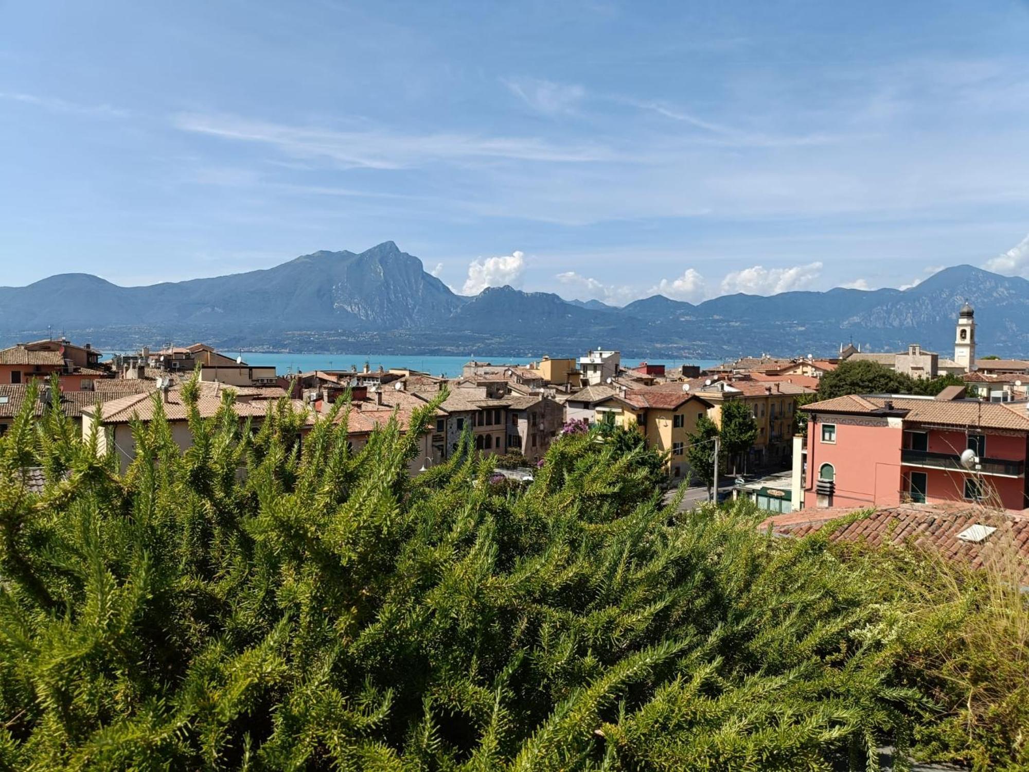 Suite Laura - Torri Del Benaco Exterior foto